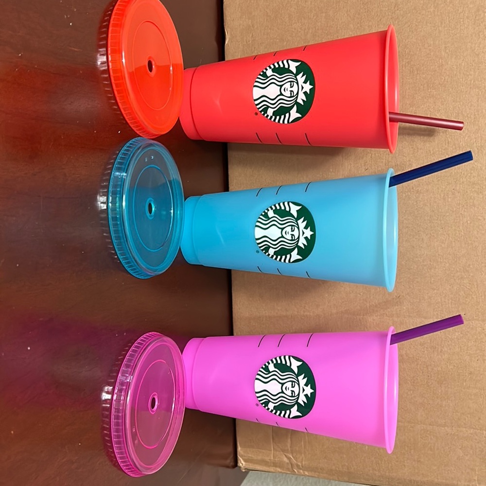 Starbucks 3Pack Reusable Cold Fun Color Changing Cups 2022 - with straws